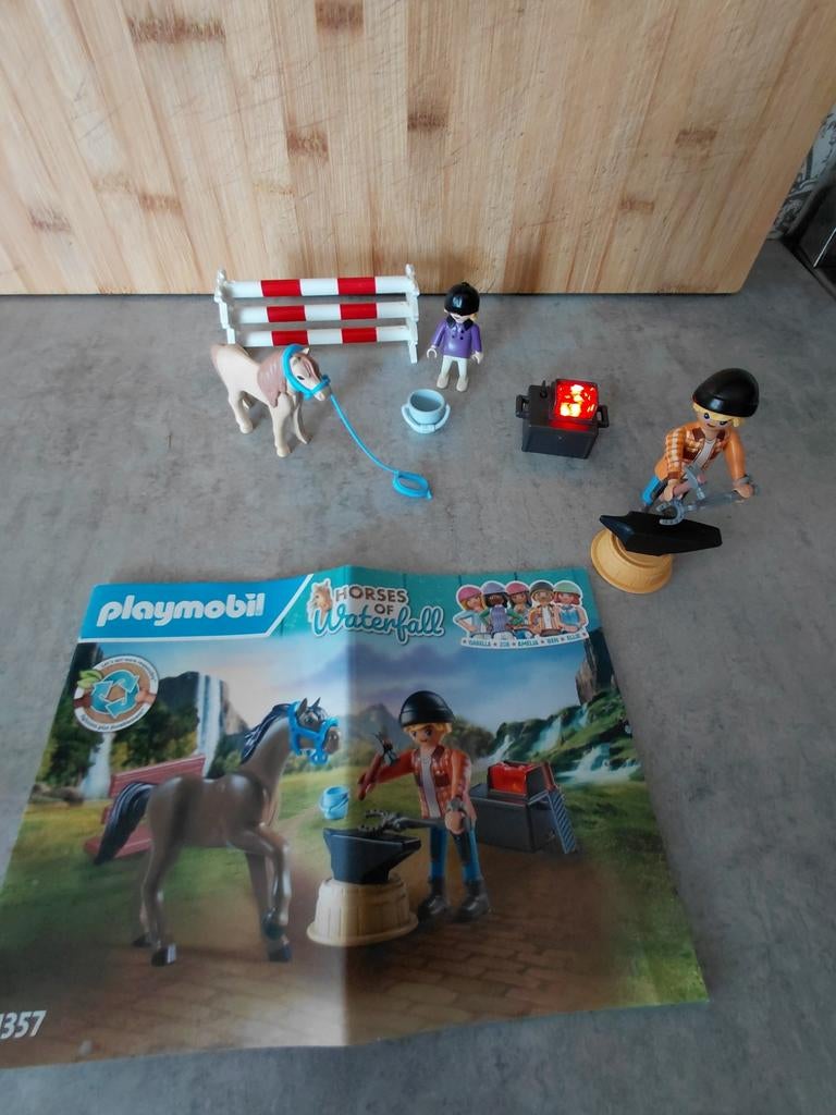 Playmobil Horses of Waterfall 71357 - Hoefsmid, Ophalen of Verzenden, Gebruikt, Complete set