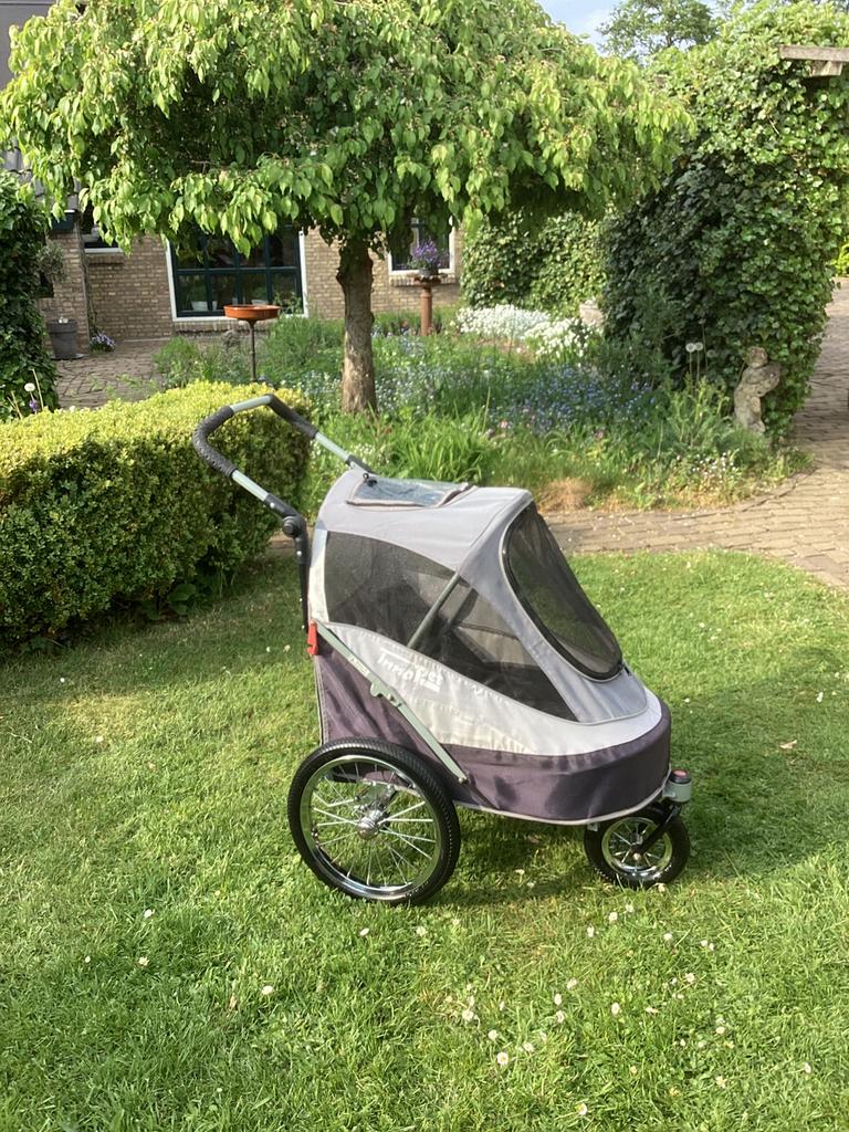 Innopet sporty de luxe honden buggy/fietskar, Ophalen, Gebruikt