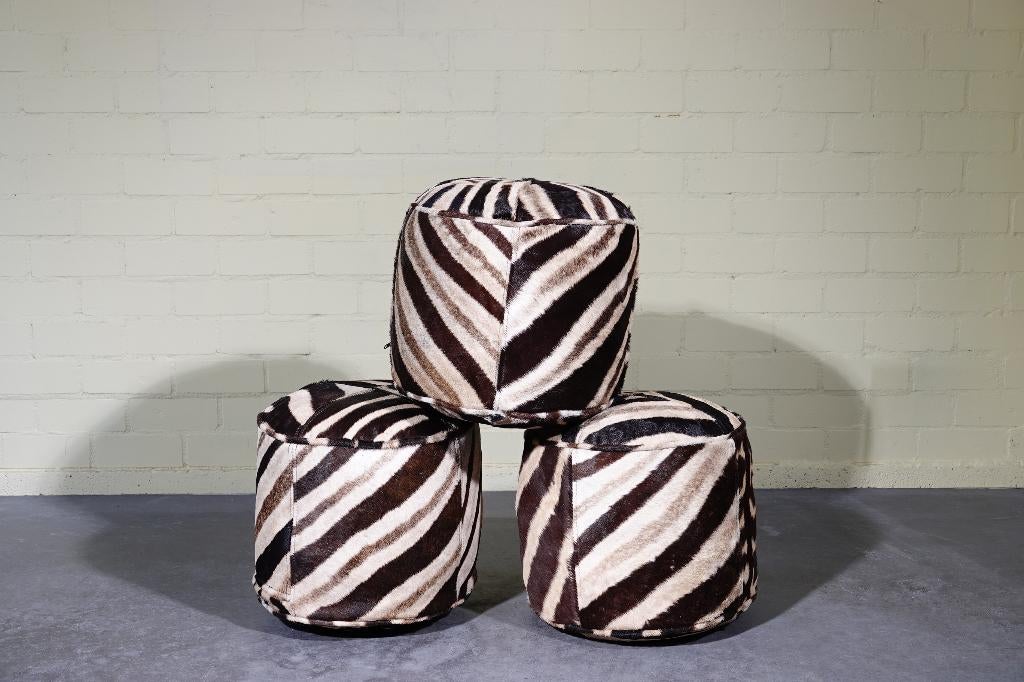 zebra huid poef africa, Ophalen, Zo goed als nieuw, Hert, Gewei of Kop