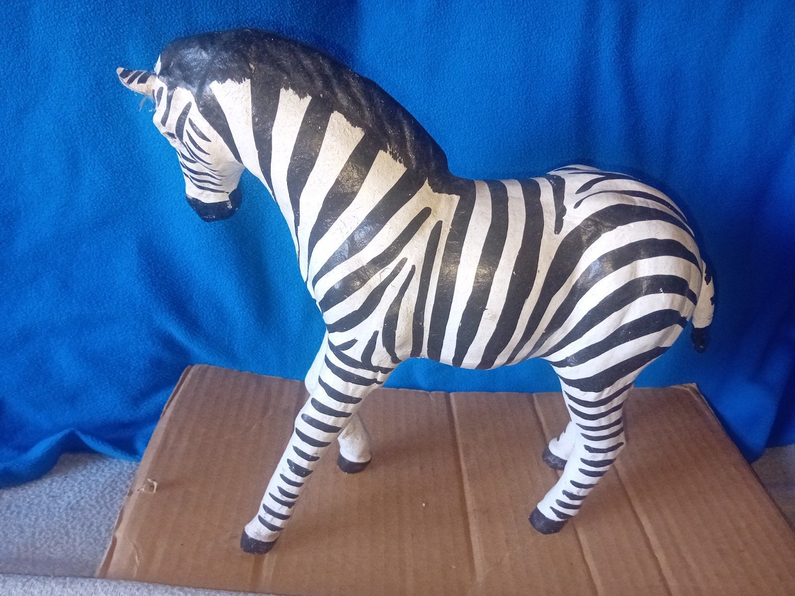SCHITTEREND BEELDJE VAN ZEBRA, Ophalen of Verzenden, Zo goed als nieuw, Overige soorten, Beeldje of Figuurtje