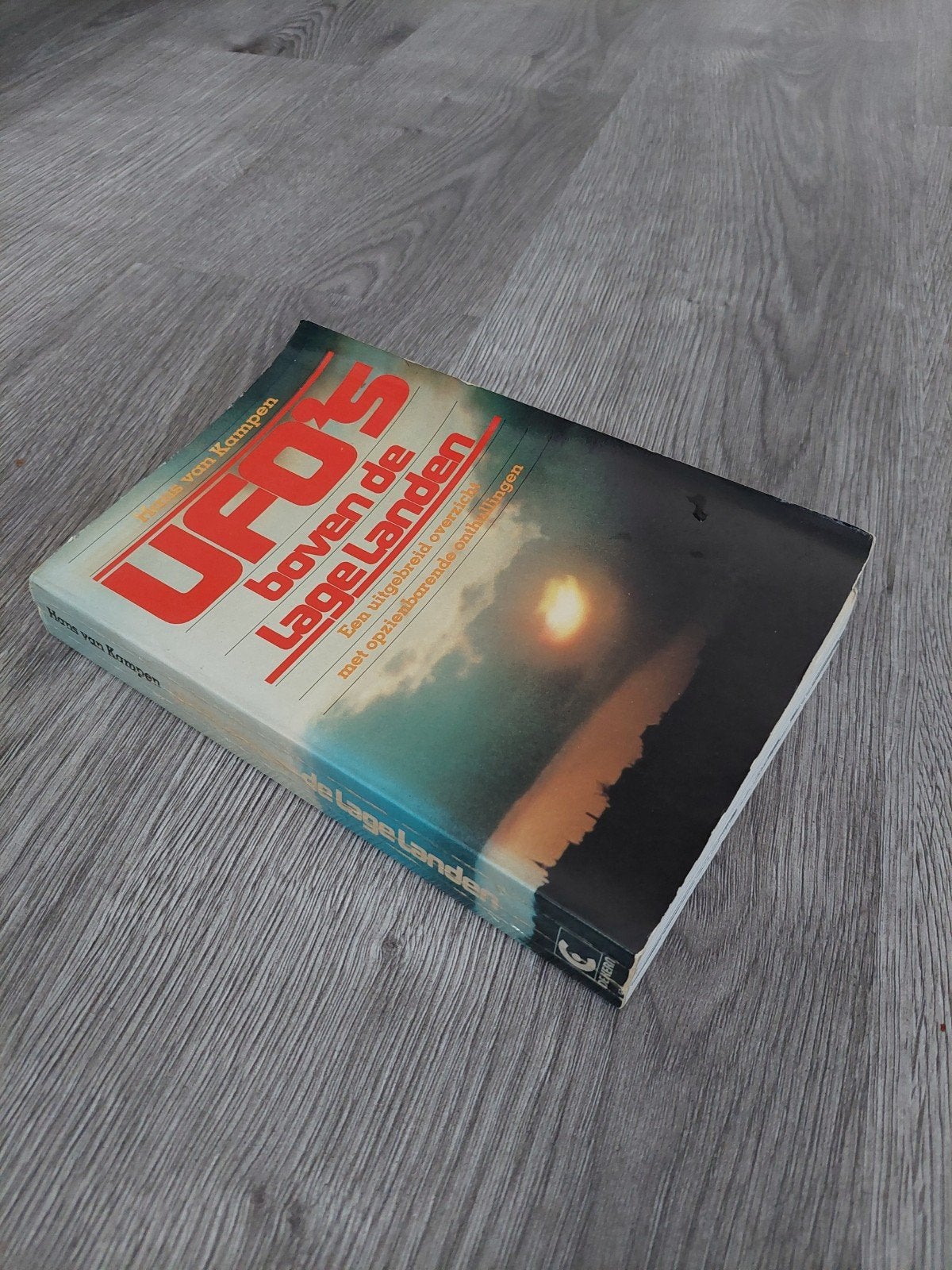 Vintage boek  UFO waarnemingen in NL '78, Gelezen, Hans van kampen, Overige wetenschappen, Verzenden
