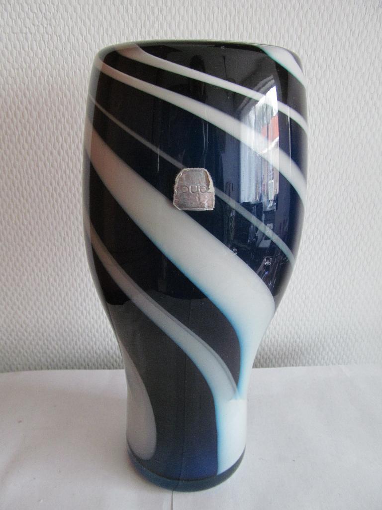 Handwerk vaas mondgeblazen, Murano stijl., Ophalen