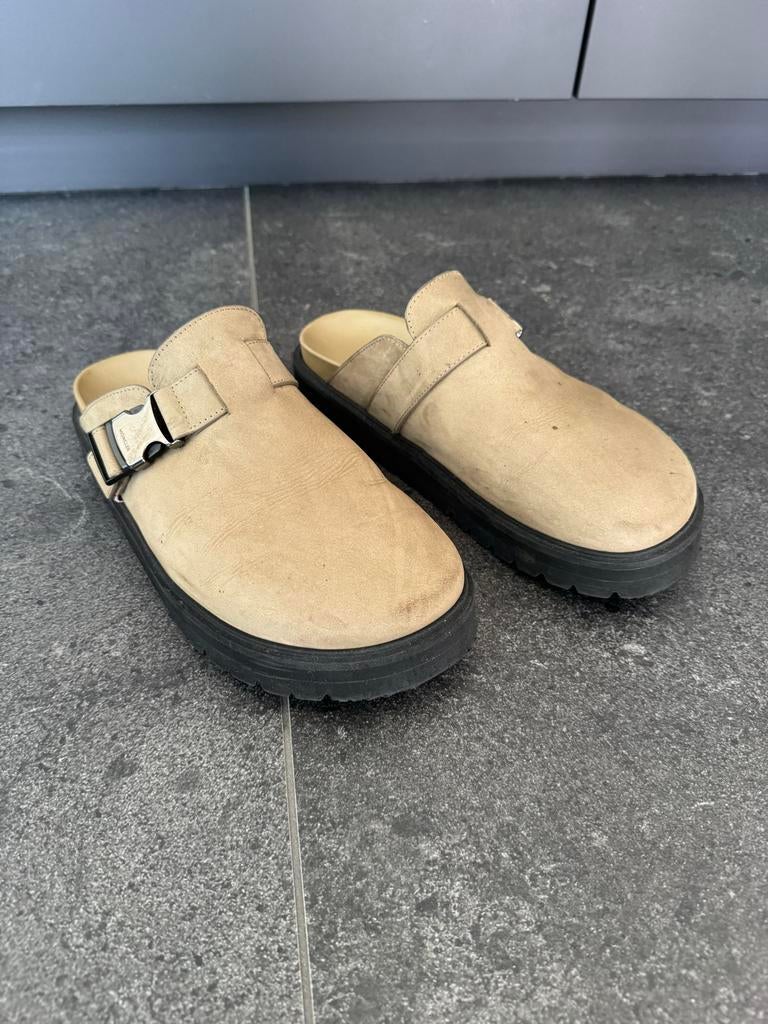 Moncler Slippers Maat 40 - Premium Designer Merk, Ophalen of Verzenden, Zo goed als nieuw, Beige, Slippers