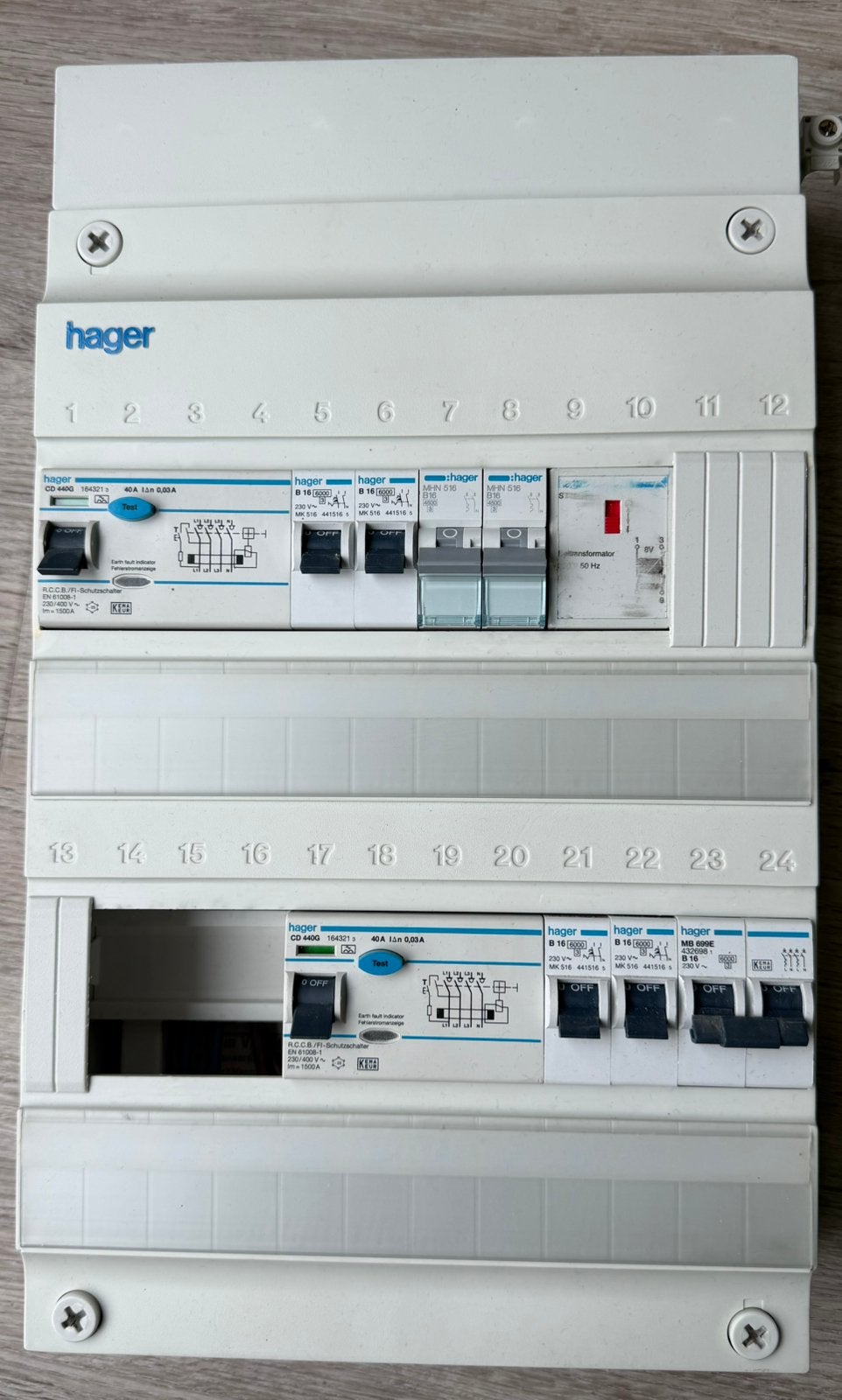 Gebruikte Hager groepenkast VK33L BxDxH 220mm, 90mm, 370mm, Ophalen of Verzenden, Gebruikt, Groepenkast