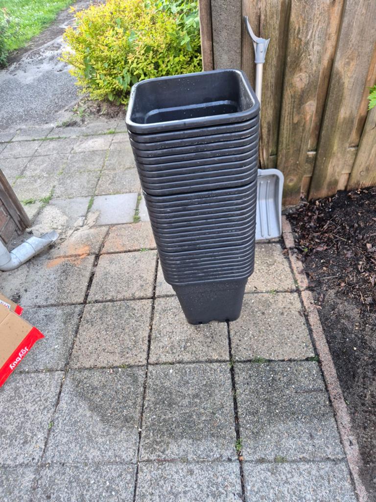 30 zwarte vierkante kweekpotten 18L - 30x30x30cm, Tuin en Terras, Kunststof, Gebruikt, Minder dan 40 cm, Ophalen