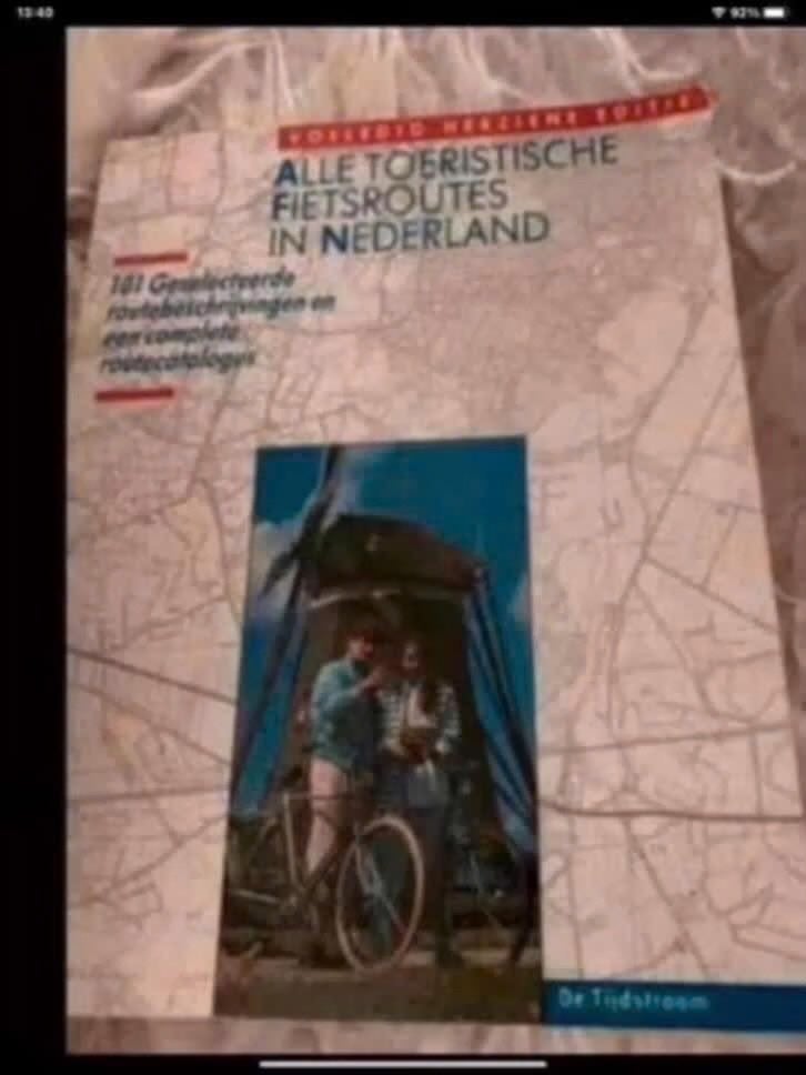 Alle toeristische fietsroutes in Nederland - De Tijdstroom, Boeken, Fiets- of Wandelgids, Ophalen of Verzenden, Benelux, Gelezen