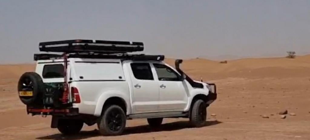 Toyota Hilux 3.0 D-4D 2013 Expeditie Overland, Automaat, Zwart, 4 cilinders, Wit