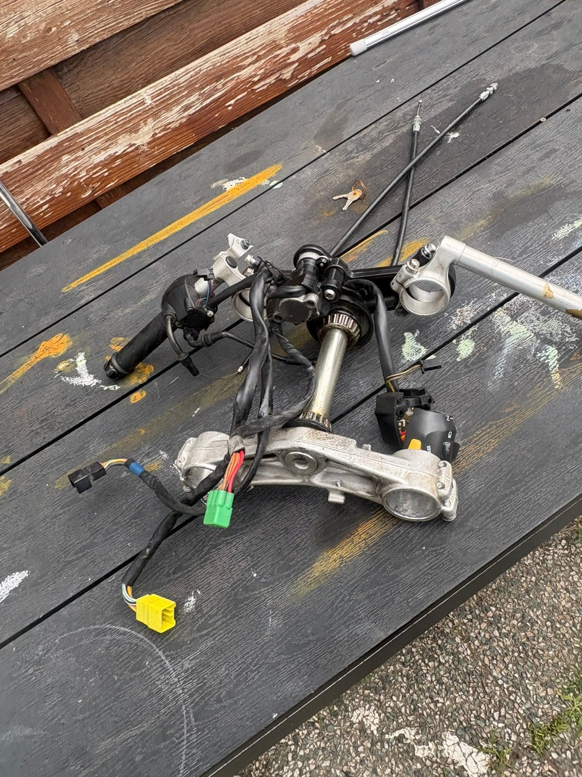 Suzuki gsxr k2 600 onderdelen, Ophalen