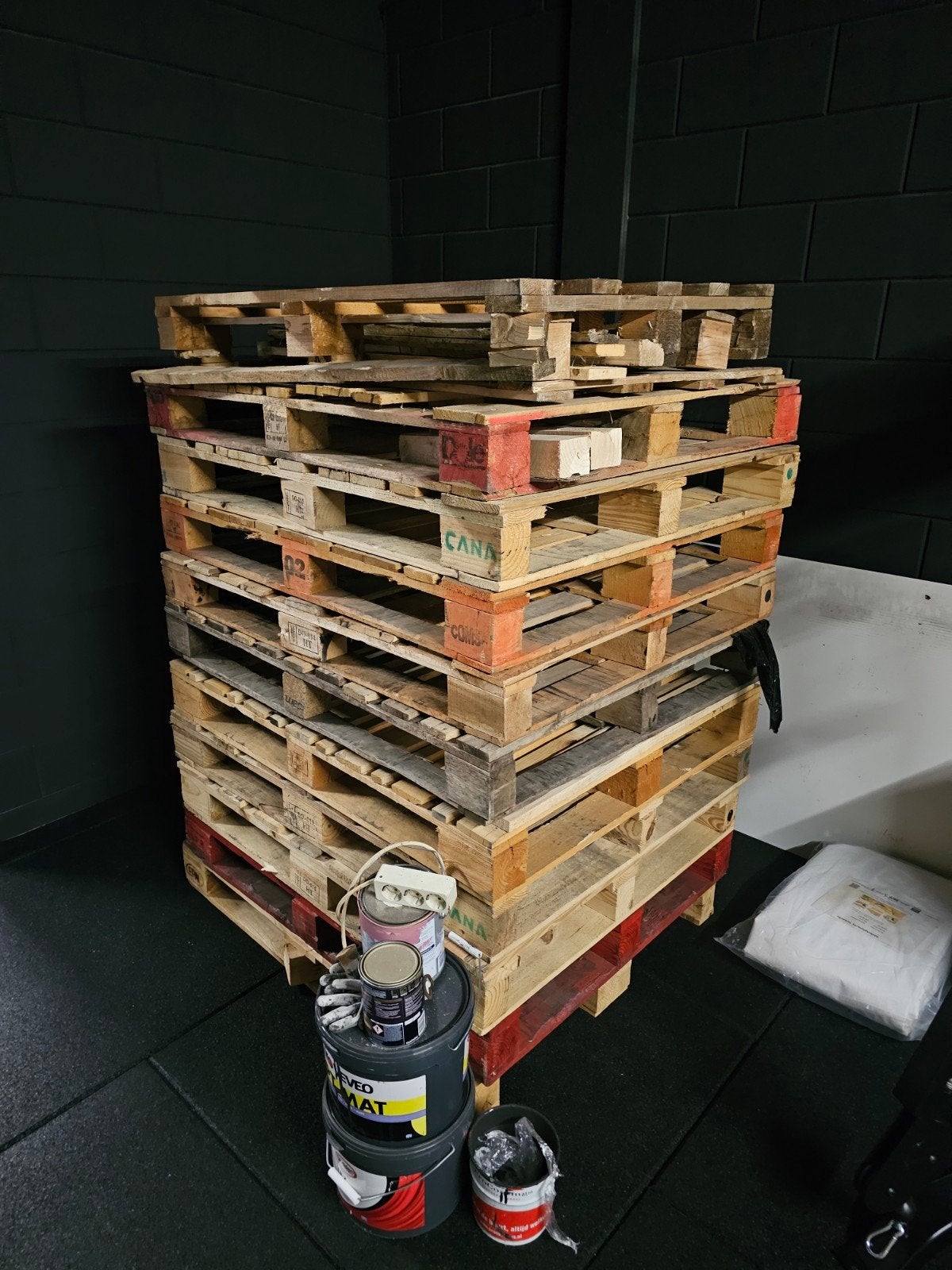 Gratis af te halen: Diverse gebruikte pallets, Ophalen of Verzenden, Gebruikt