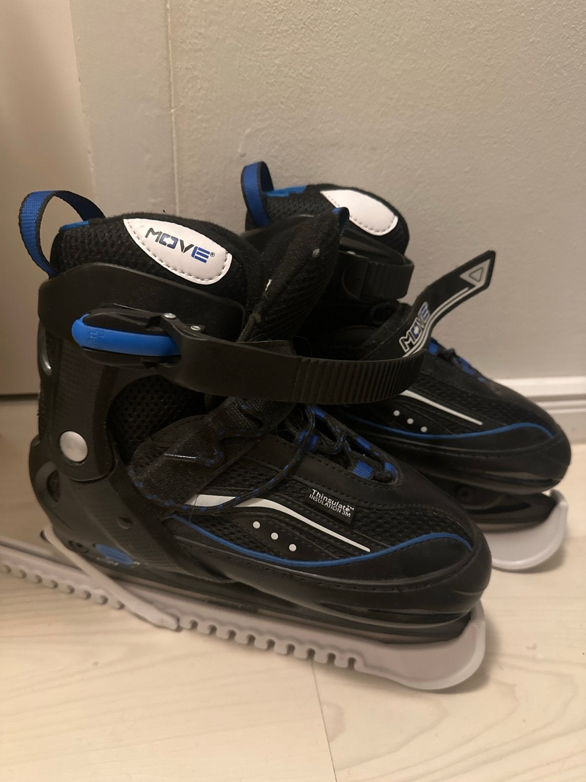 Verstelbare schaatsen Move Thinsulate (maat 36-39), Sport en Fitness, Schaatsen, Ophalen, Gebruikt, IJshockeyschaatsen, Overige merken