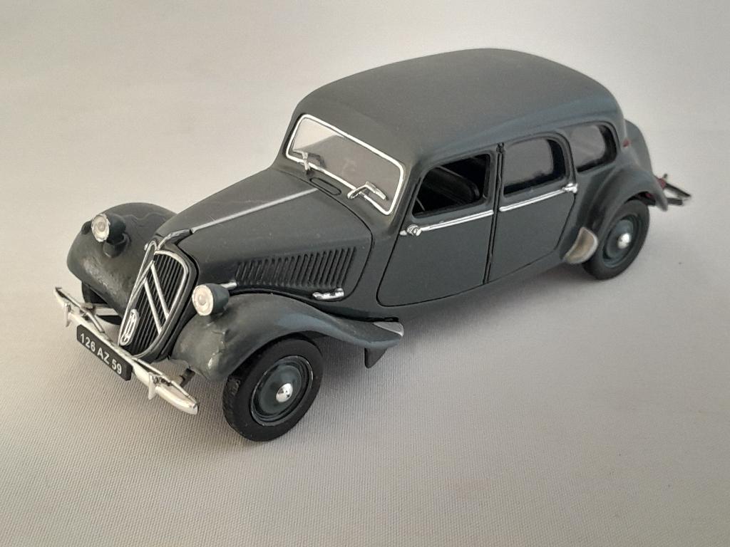 Citroën traction 11CV Familliale 1:43 van Norev, Hobby en Vrije tijd, Modelauto's | 1:43, Ophalen of Verzenden, Zo goed als nieuw