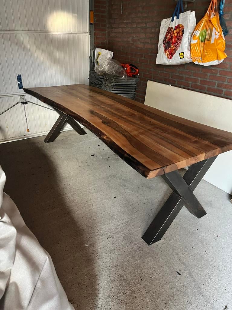 Robuuste Kastanjehouten Eettafel met Stalen X-poten, Huis en Inrichting, Tafels | Eettafels, Ophalen, 100 tot 150 cm, 200 cm of meer