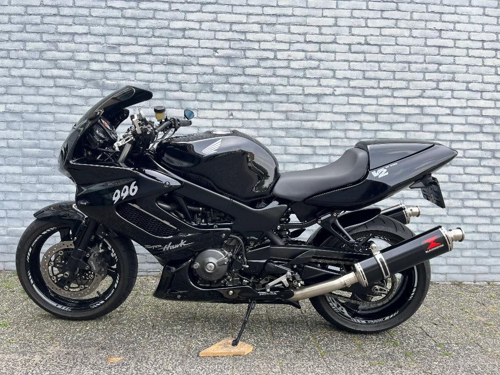 Honda VTR 1000 / Super Hawk 996, 2 cilinders, Sportuitlaat, Gebruikt, Super Sport