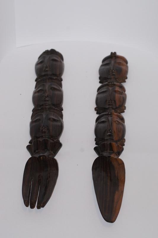 Mooi (zwaar hout) handgesneden slacouvert (Indonesië ?), Ophalen of Verzenden, Hout, Houtsnijwerk