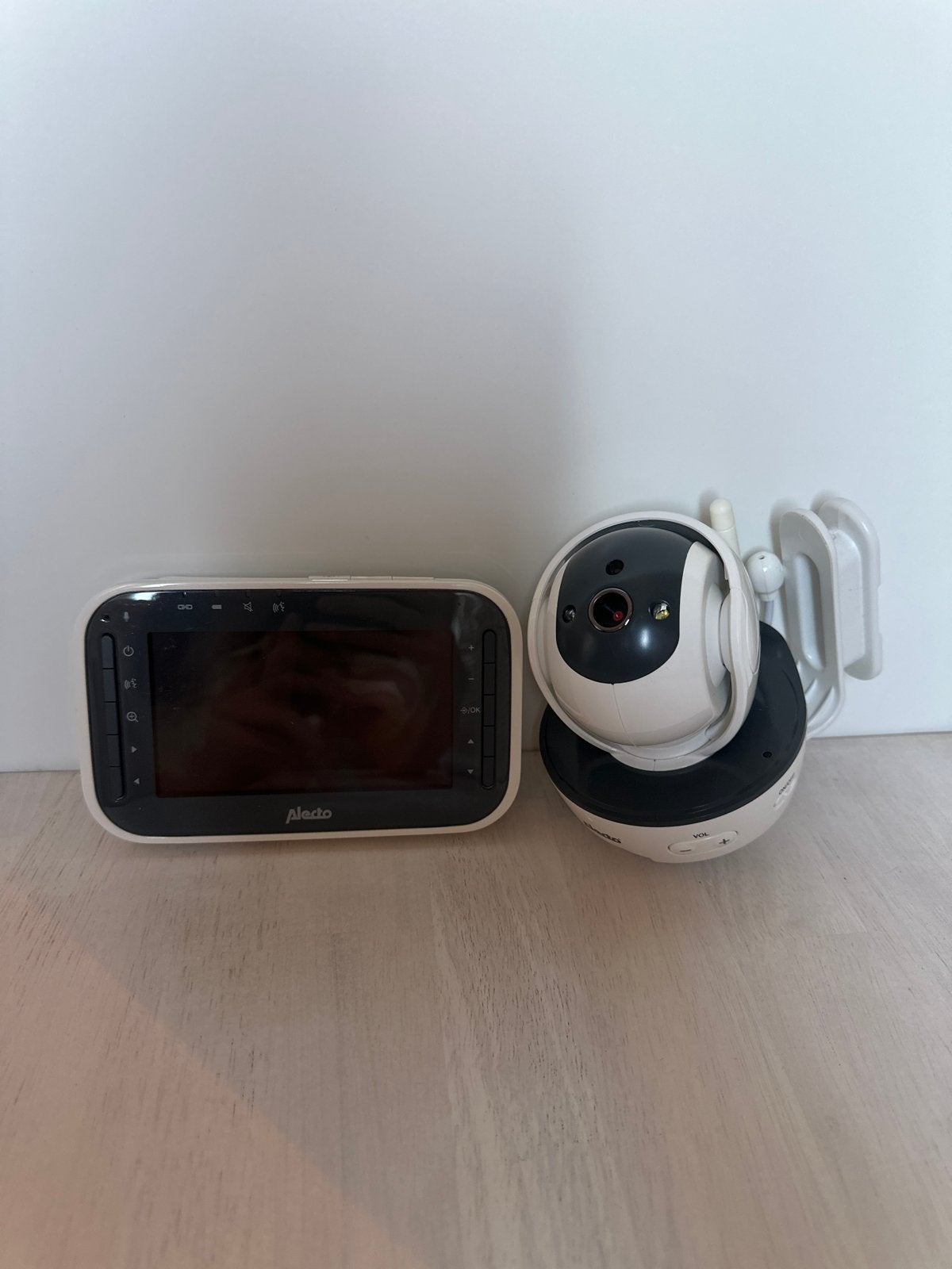 Alecto DVM-200 Video Babyfoon met Camera, Kinderen en Baby's, Ophalen of Verzenden, Zo goed als nieuw, 250 meter of meer, Camera