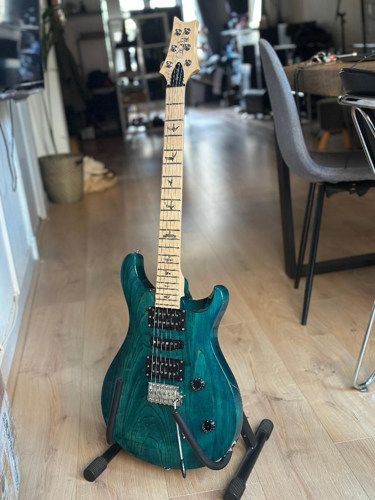 PRS SE Swamp Ash Special Iridicent Blue, Muziek en Instrumenten, Ophalen of Verzenden, Zo goed als nieuw, Solid body, Paul Reed Smith