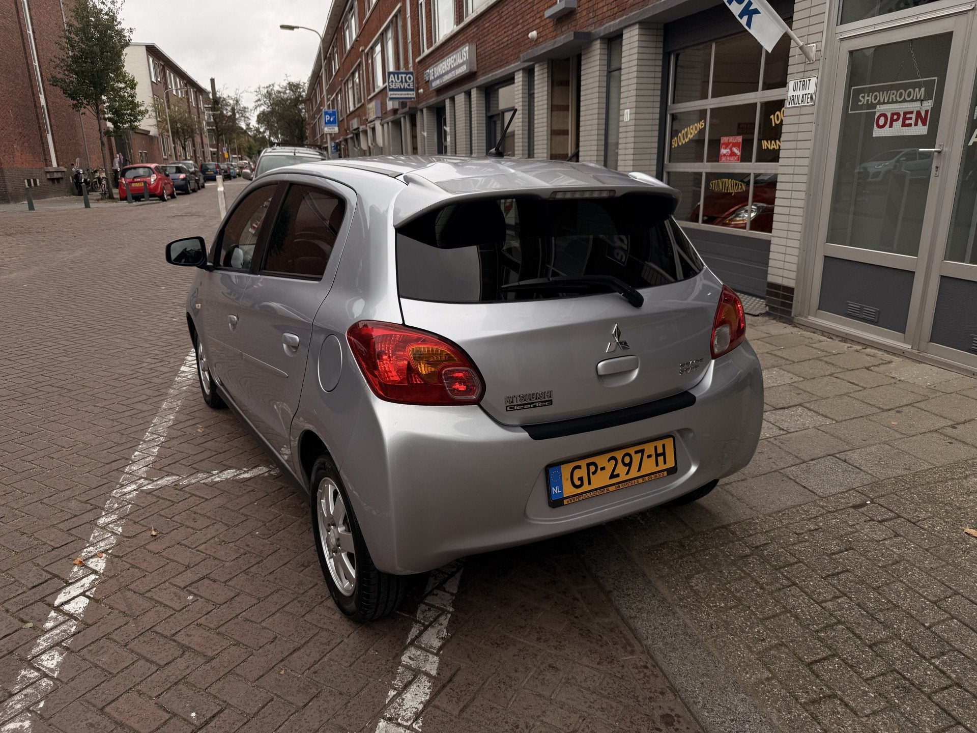 Mitsubishi Space Star 1.0 Bright (bj 2015, automaat), Gebruikt, Euro 6, 840 kg, Origineel Nederlands