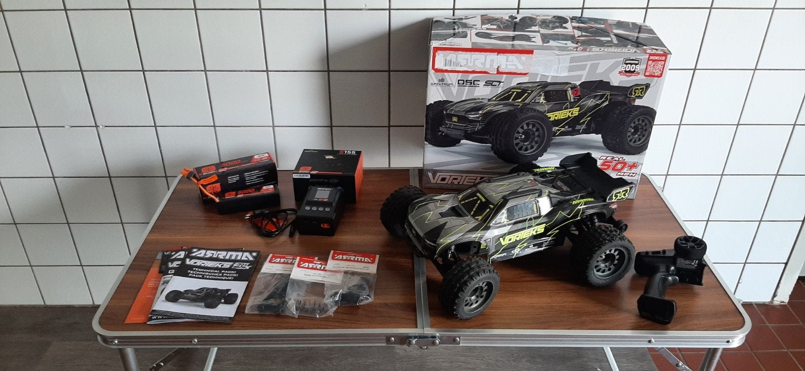 ARRMA Vorteks 3S BLX 4x4 Short Course Truck (ARA3505T1), Auto offroad, Zo goed als nieuw, Schaal 1:10, RTR (Ready to Run)