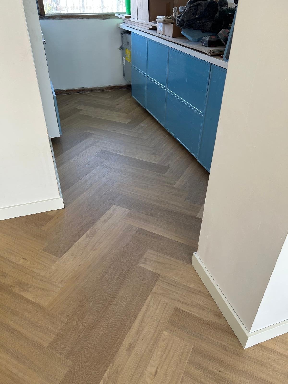 MDF Moderne Plint 90x15mm Wit Voorgelakt RAL 9010, Ophalen, Nieuw, Mdf, 200 tot 250 cm