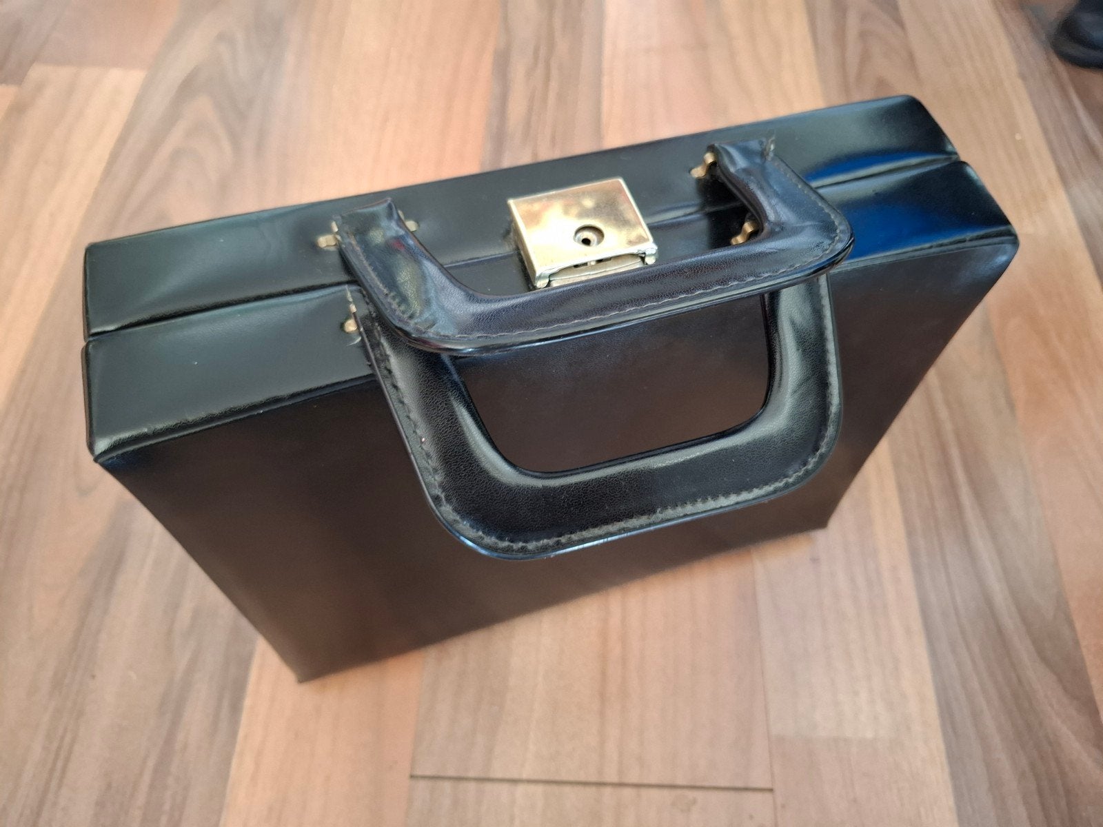 Vintage zwart leren make-up koffer 1950-1960, Gebruikt, Slot, Ophalen of Verzenden, Minder dan 35 cm