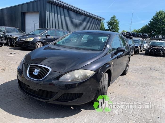 Fusee links-voor van een Seat Leon, Gebruikt, -, -, Ophalen of Verzenden