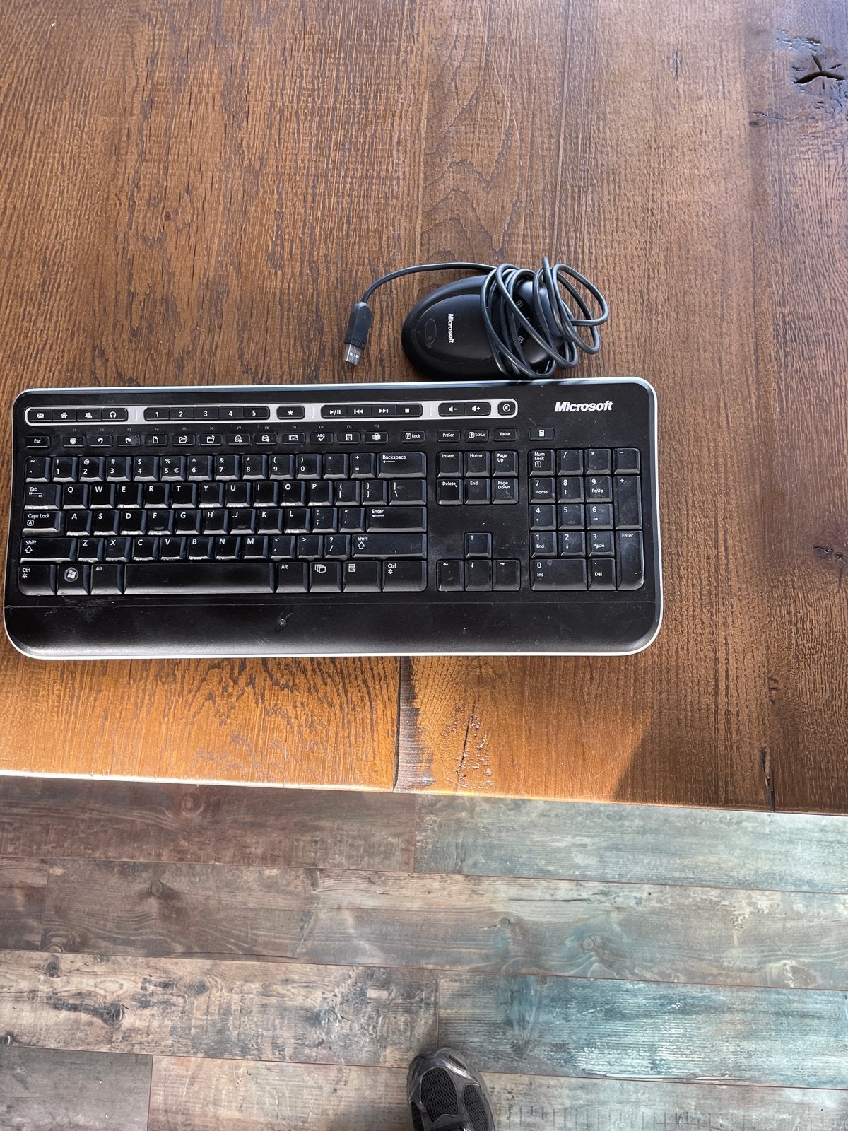 Microsoft toetsenbord Bluetooth, Computers en Software, Ophalen, Qwerty, Gebruikt, Bedraad