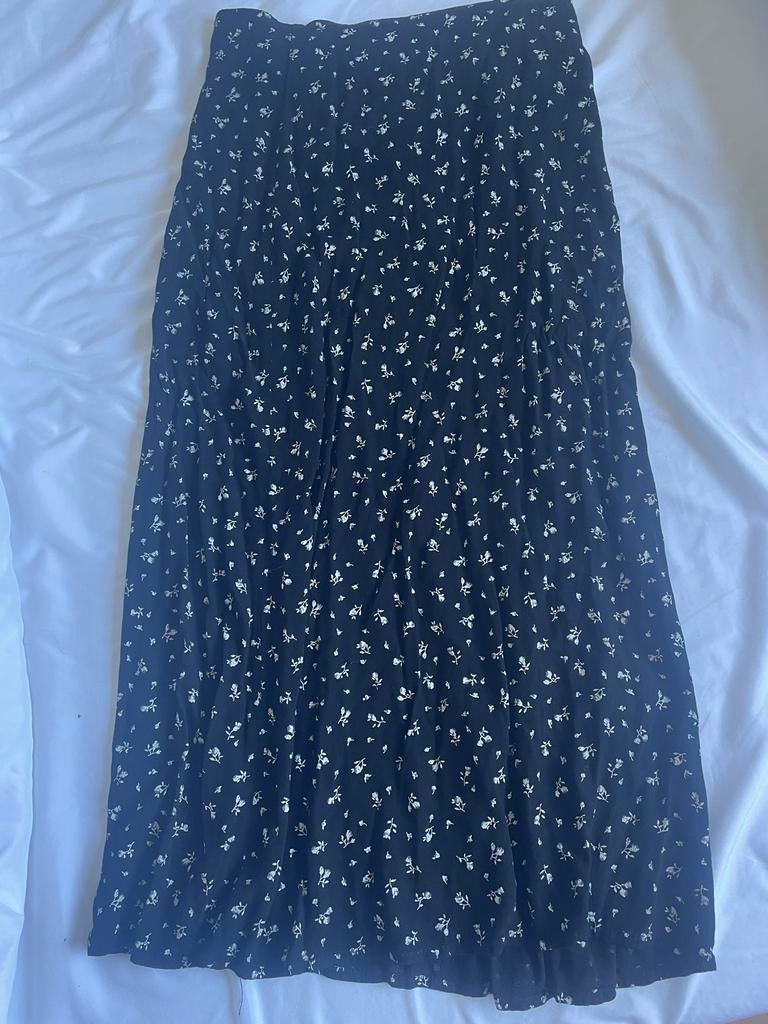 Brandy Melville Rita rok met zwart-wit bloemenprint, Zwart, Ophalen of Verzenden, Maat 34 (XS) of kleiner, Gedragen