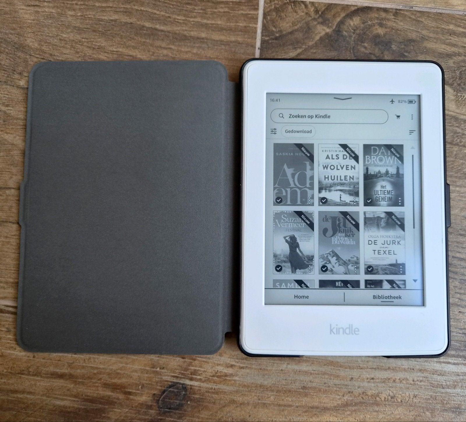 Zgan Kindle Paperwhite 7th generation + nieuwe sleepcover, 55 Avenue John F Kennedy, L-1855 Luxemburg, Verzenden, 6 inch of minder