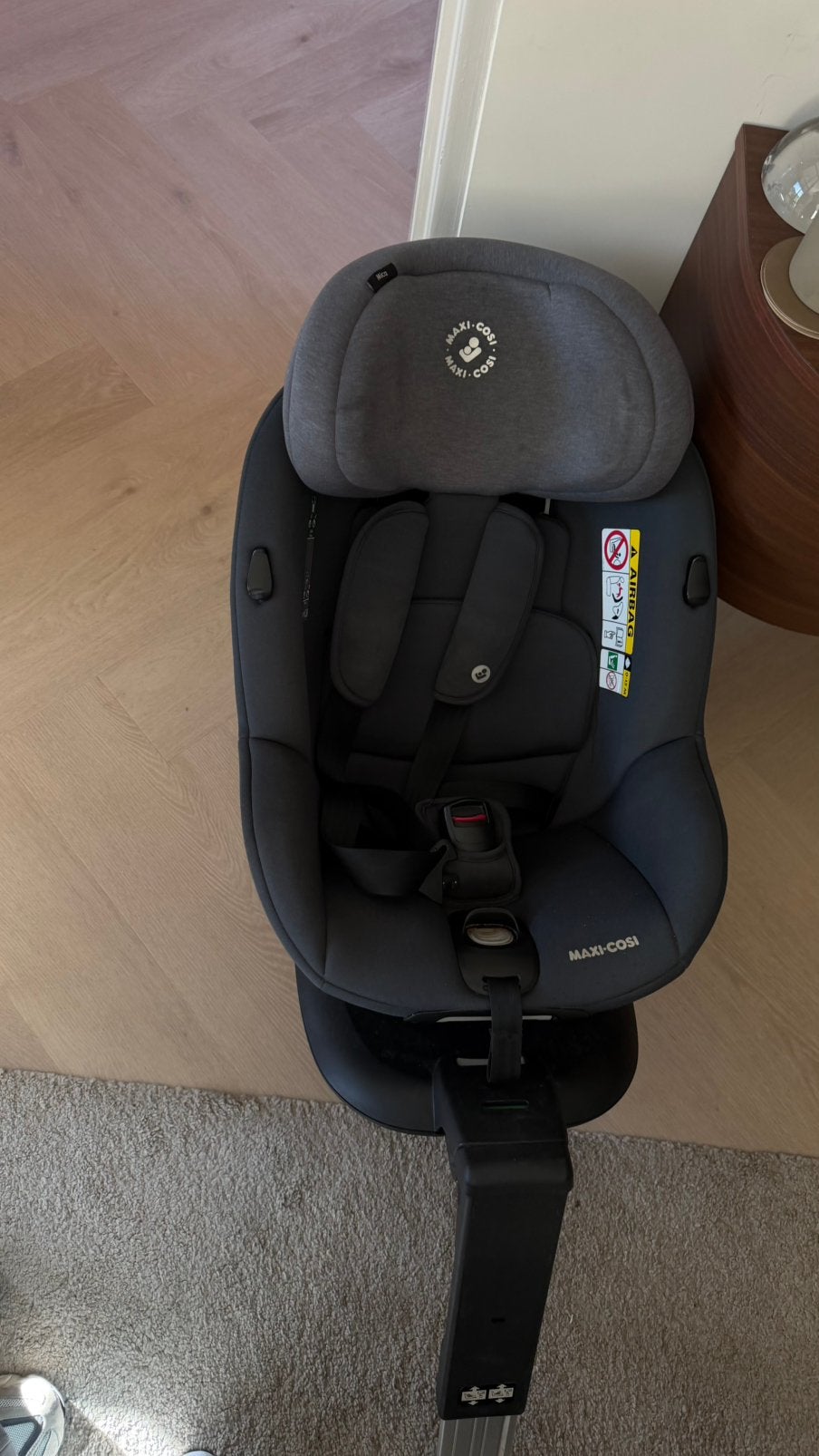 Foto 2 van Maxi-Cosi Mica Pro Eco i-Size – 360 draaibaar + ISOFIX base