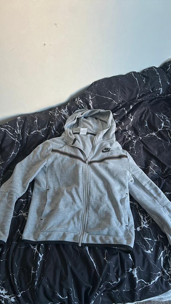 Nike tec pakje, Ophalen, Zo goed als nieuw, Jongen of Meisje, Setje