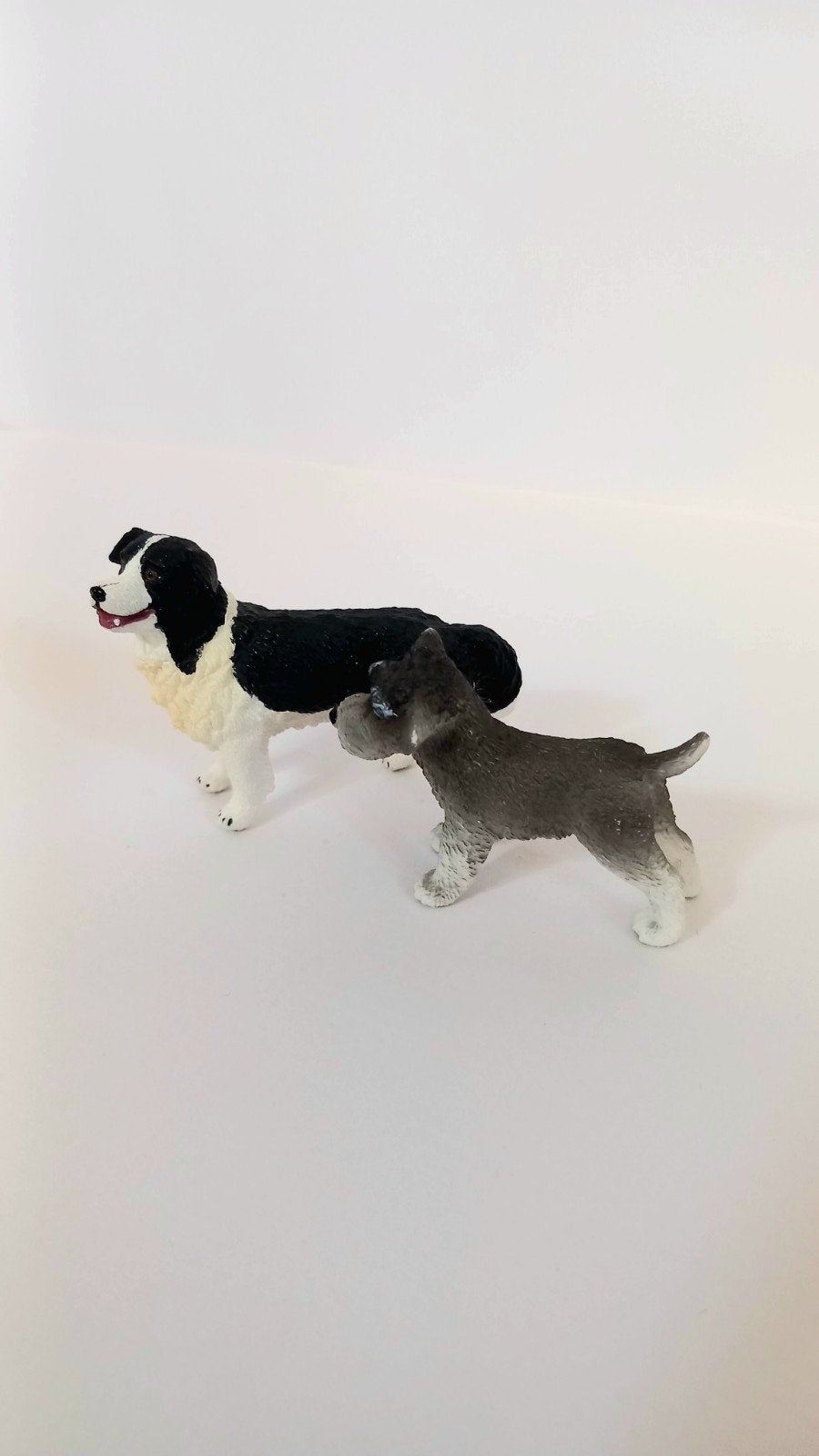 Hondenbeeldjes: Schnauzer en Border Collie, Ophalen of Verzenden