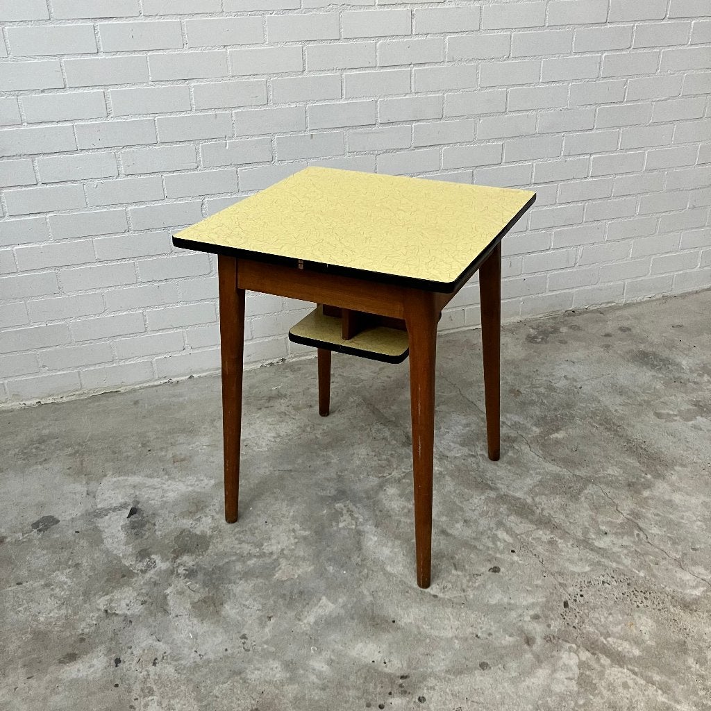 Oude vintage tafel kaarttafel pokertafel drank bar formica, Ophalen