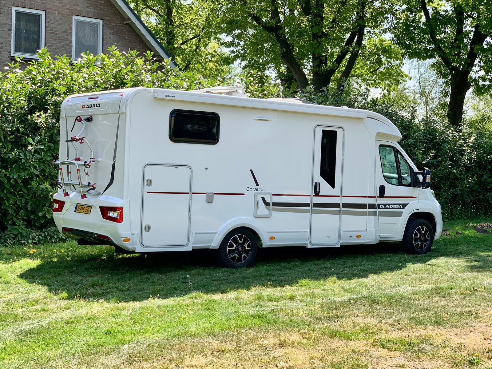 Adria Coral 600SL 2016, Caravans en Kamperen, Ringverwarming, 7 tot 12 maanden geleden, Tot en met 3, Particulier