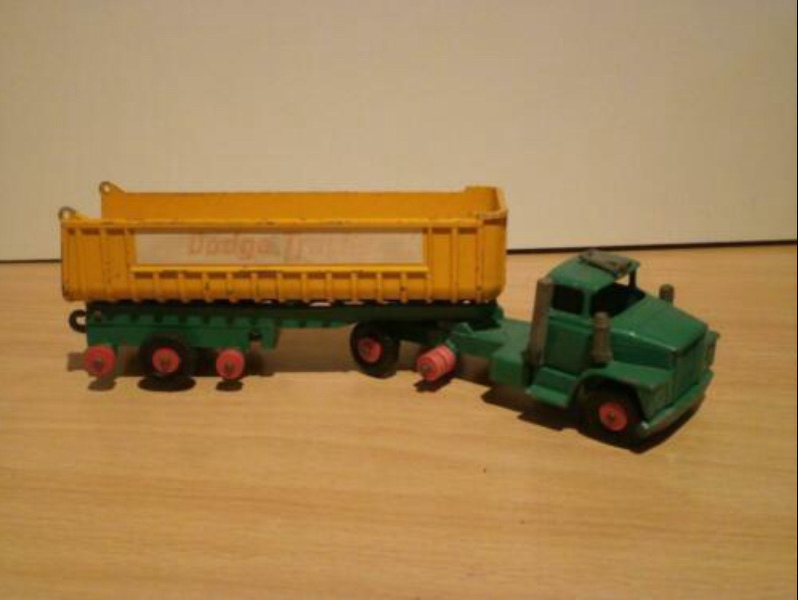 Dodge van Matchbox., Ophalen of Verzenden, Gebruikt, Bus of Vrachtwagen