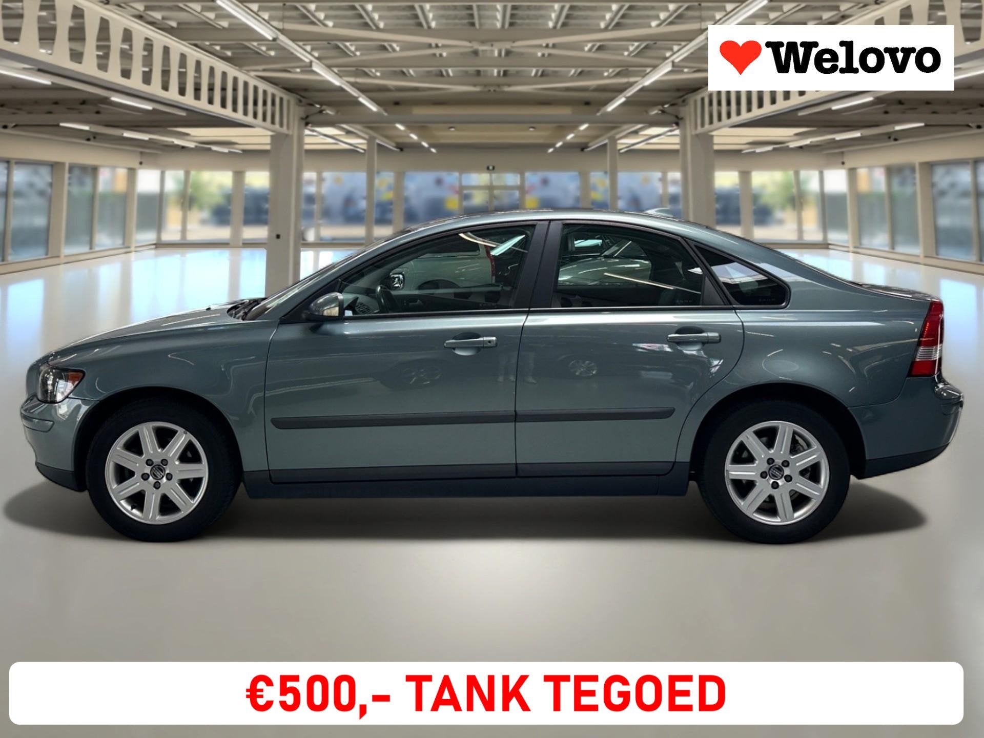 Volvo S40 1.8 Momentum Garantie., Voorwielaandrijving, Gebruikt, Zwart, 4 cilinders