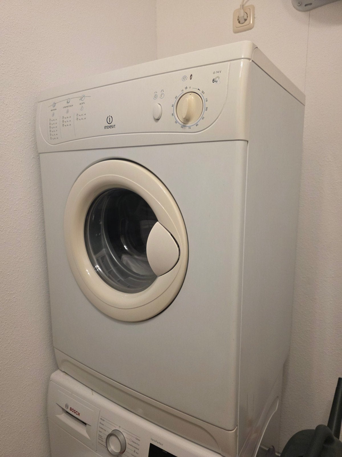 Indesit droger G 74 V (NL) Luchtafvoerdroger 6kg, Witgoed en Apparatuur, Ophalen, Gebruikt, Luchtafvoer, 4 tot 6 kg