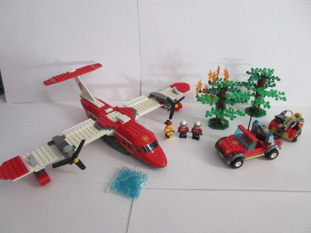 4209, Blusvliegtuig, bomen en brandweerauto, Fire plane, Kinderen en Baby's, Speelgoed | Duplo en Lego, City, Lego, Ophalen of Verzenden