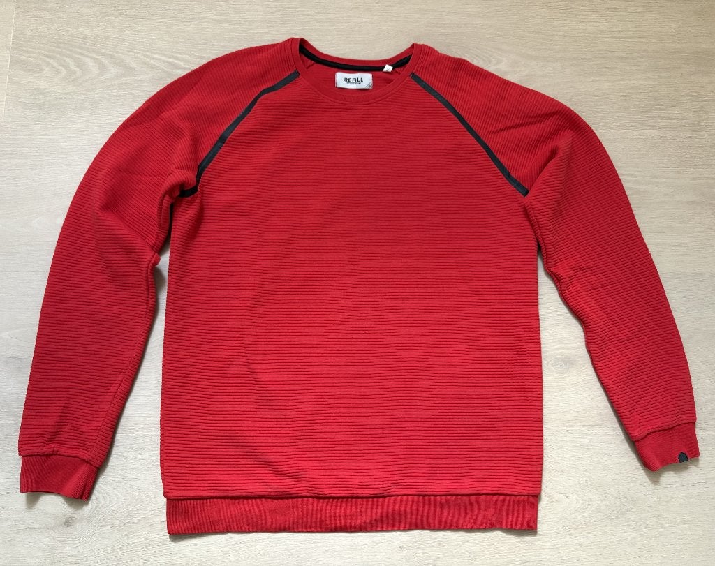 Refill Sportieve Herentrui – Rood – Maat XL, Kleding | Heren, Maat 56/58 (XL), Refill, Ophalen of Verzenden, Gedragen