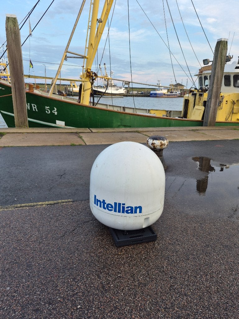 Intellian tv satelliet bol, Ophalen, Gebruikt, (Schotel)antenne, Overige merken