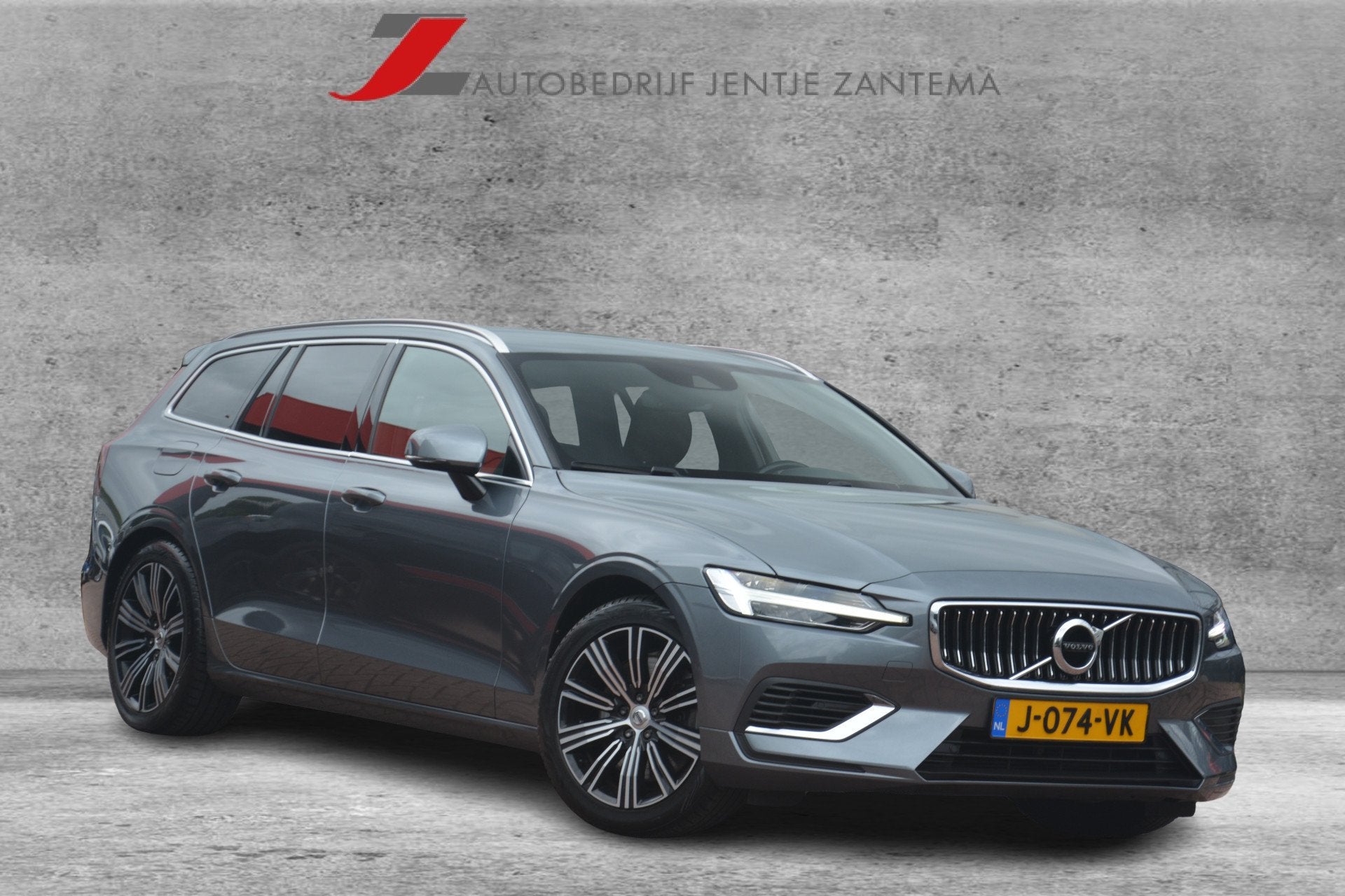 Volvo V60 2.0 T6 Recharge AWD Business Pro | Navigatie | Spo, Automaat, Gebruikt, Euro 6, Hybride Elektrisch/Benzine