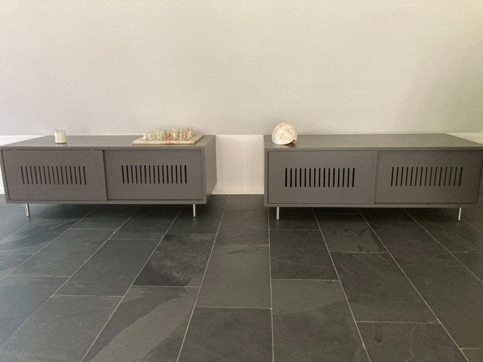 Set van 2 moderne Pilat&Pilat dressoirs/tv-meubels, Ophalen, Gebruikt, 100 tot 150 cm, Minder dan 100 cm