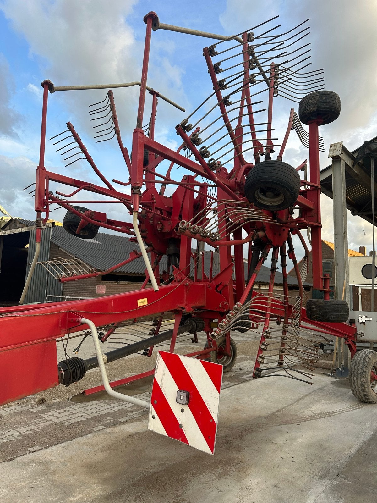 JF-STOLL R 820 Hooihark/Schudder, Ophalen, Akkerbouw, Weidebouw