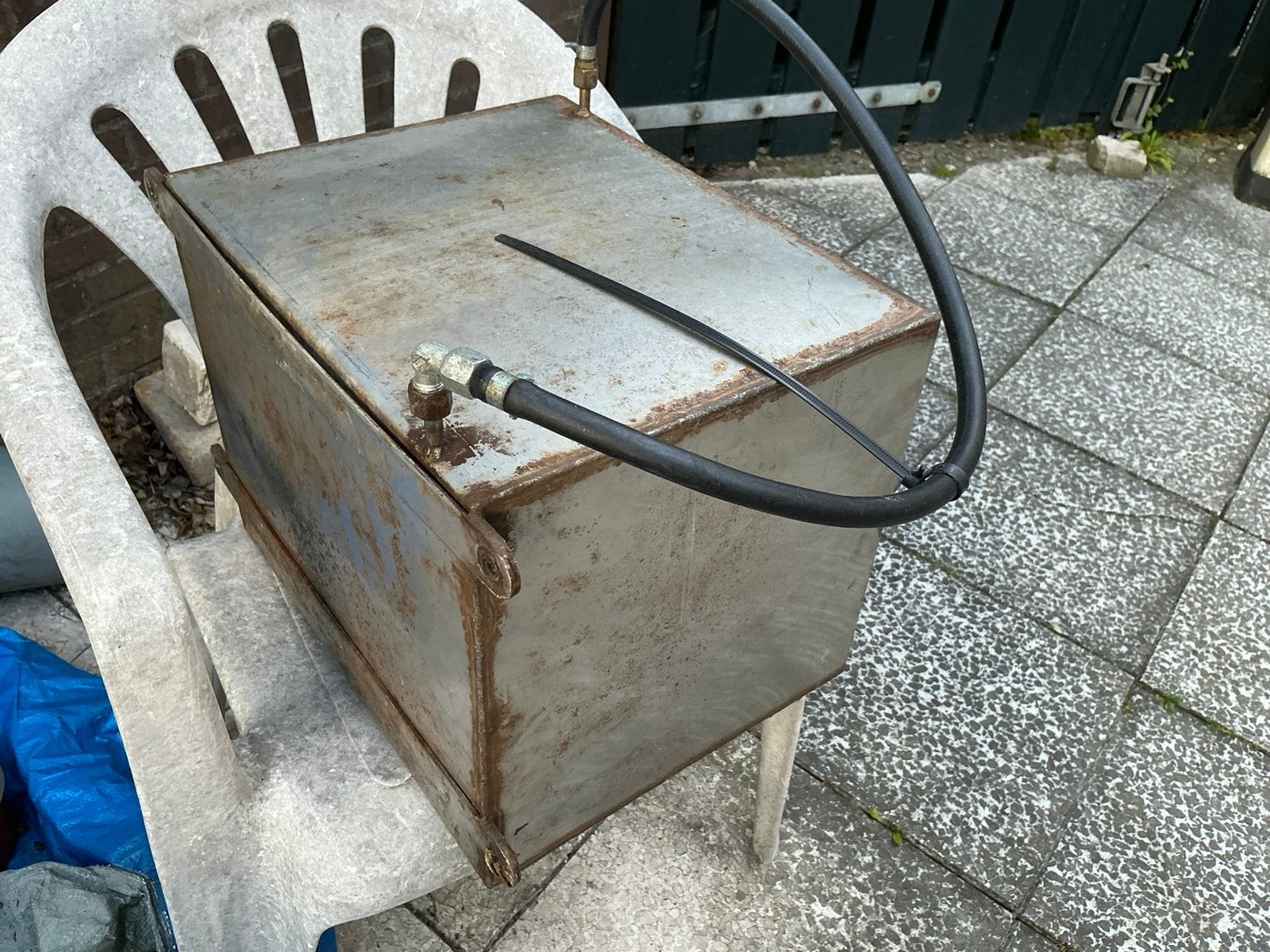 Inbouw dieseltank ongeveer 40 liter, Ophalen, Gebruikt, Motor en Techniek, Zeilboot of Motorboot