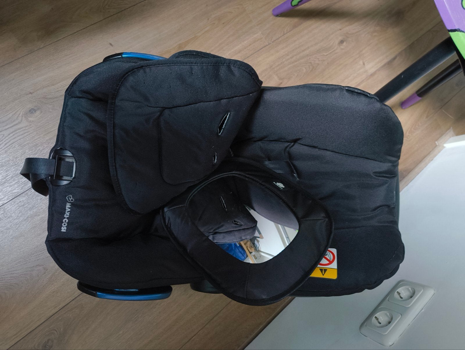 Maxi-Cosi autostoel 0+ met autospiegel in goede sta, Kinderen en Baby's, Ophalen, 0 t/m 13 kg, Maxi-Cosi, Gebruikt