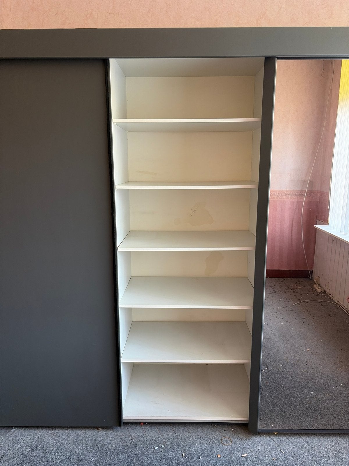 Ruime kledingkast met schuifdeuren en spiegel, Huis en Inrichting, Ophalen, Gebruikt, 200 cm of meer, Overige houtsoorten