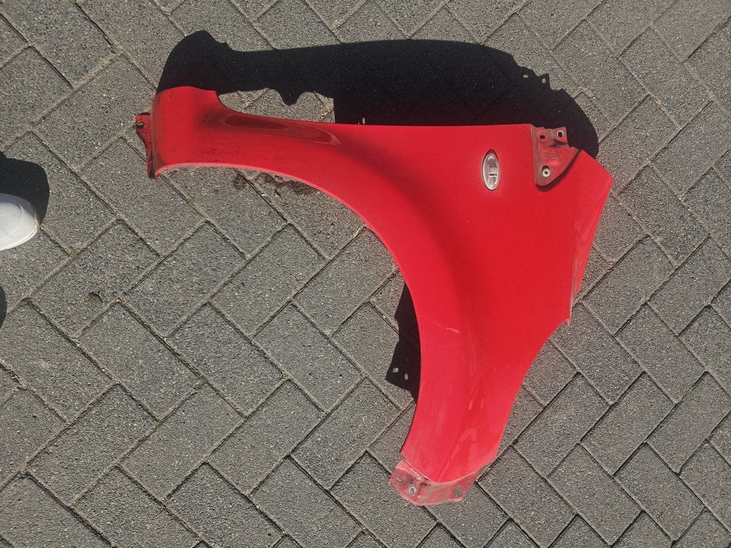 ZIJSCHERM RECHTS VOOR ROOD CITROEN C1/PEUGEOT 107, Auto-onderdelen, Carrosserie en Plaatwerk, Niet ingevuld, Gebruikt, Citroën