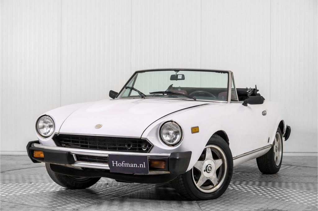 Fiat 124 2000 Sport Spider (bj 1979), Achterwielaandrijving, Gebruikt, 4 cilinders, Cabriolet