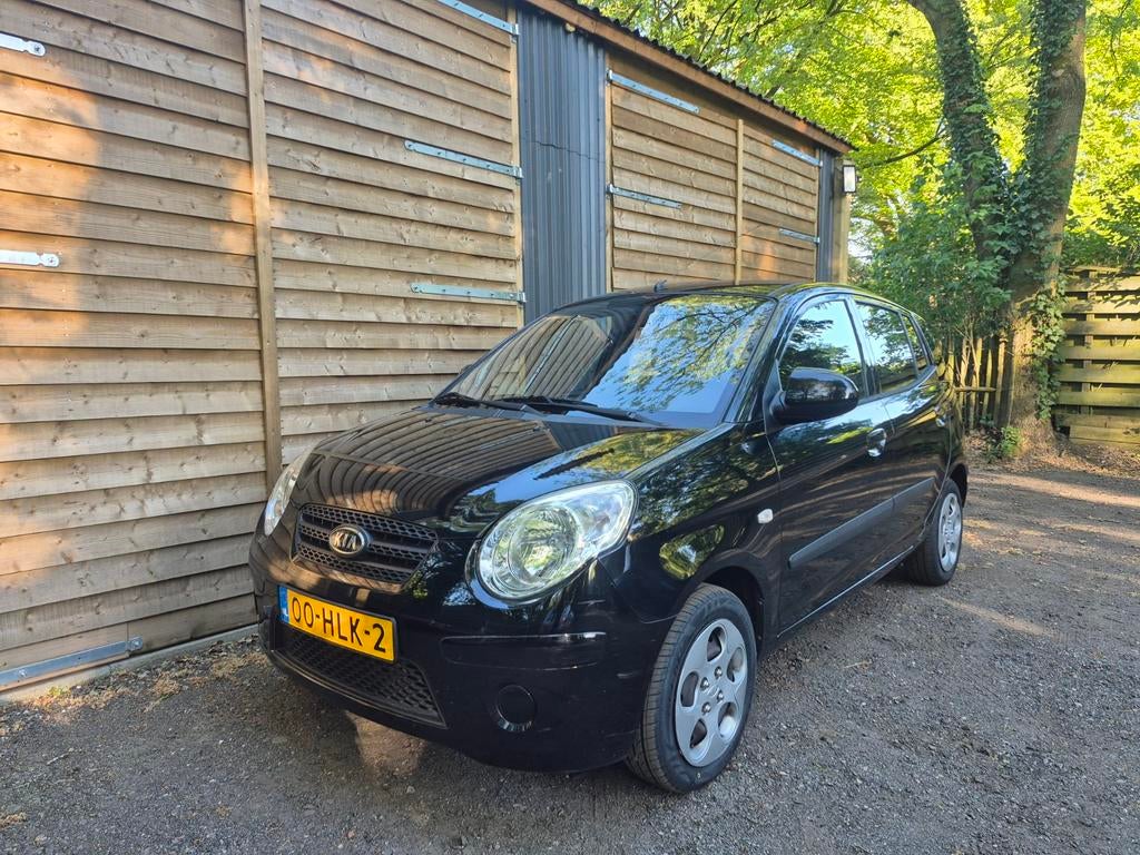 Kia Picanto 1.0 2009 Zwart Airco nieuwe apk banden, Voorwielaandrijving, 4 cilinders, 400 kg, Zwart
