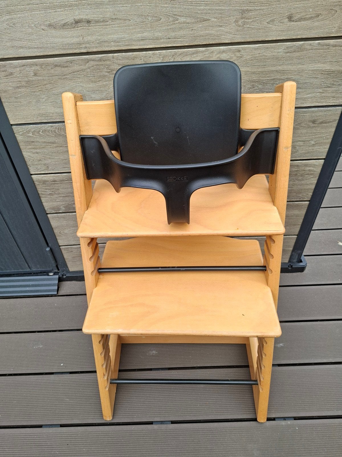 Stokke tripp trapp naturel met babyset zwart, Kinderen en Baby's, Kinderstoelen, Ophalen, Gebruikt, Meegroeistoel