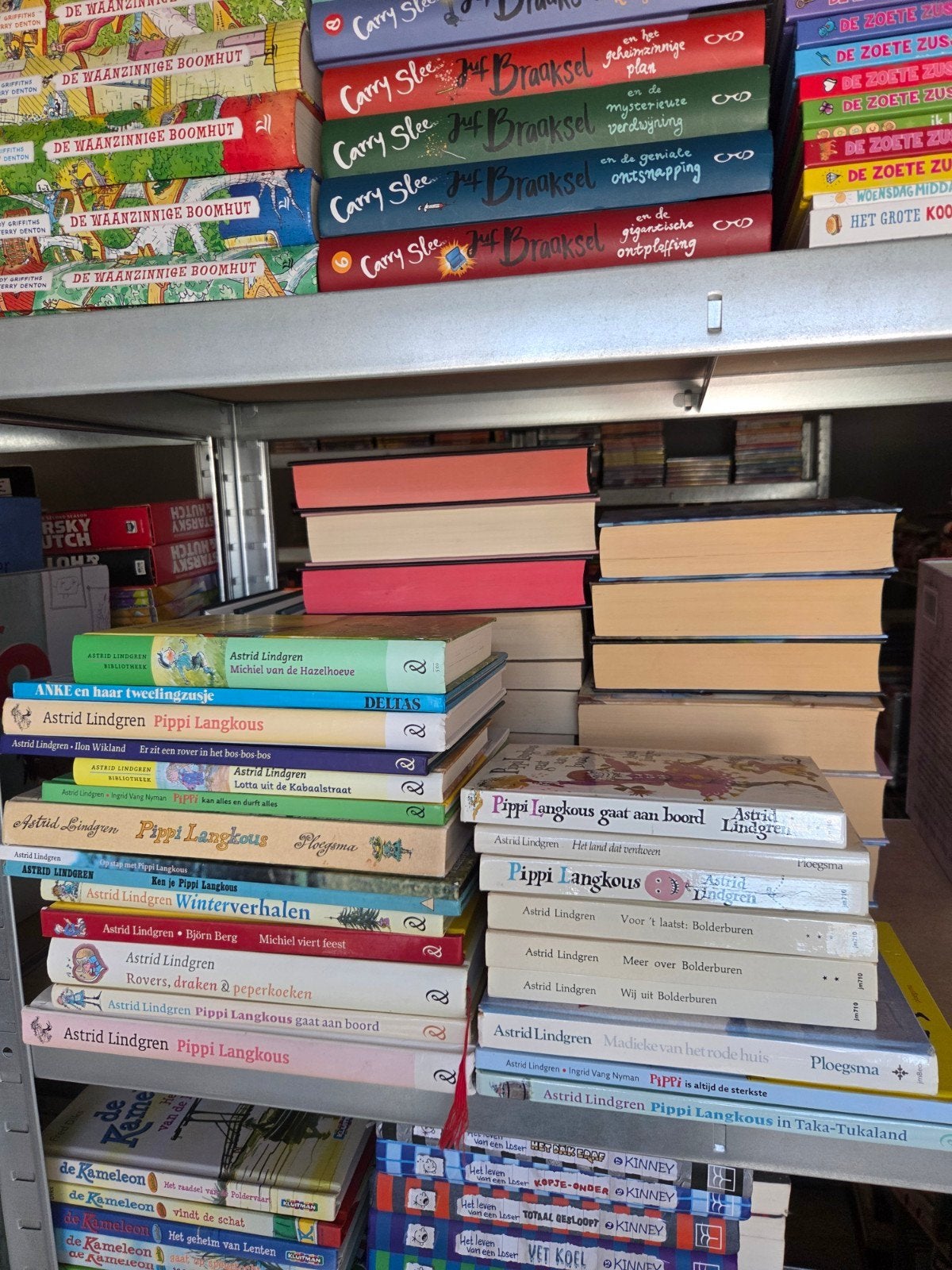 21x boeken - Astrid Lindgren oa Pippi Langkous + Bolderburen, Ophalen of Verzenden, Zo goed als nieuw
